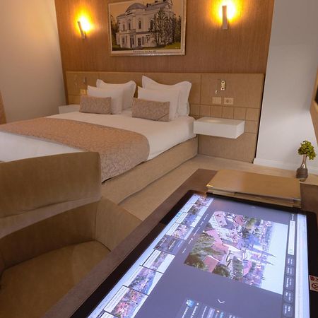 Hotel Vila Class Satu Mare Exterior foto