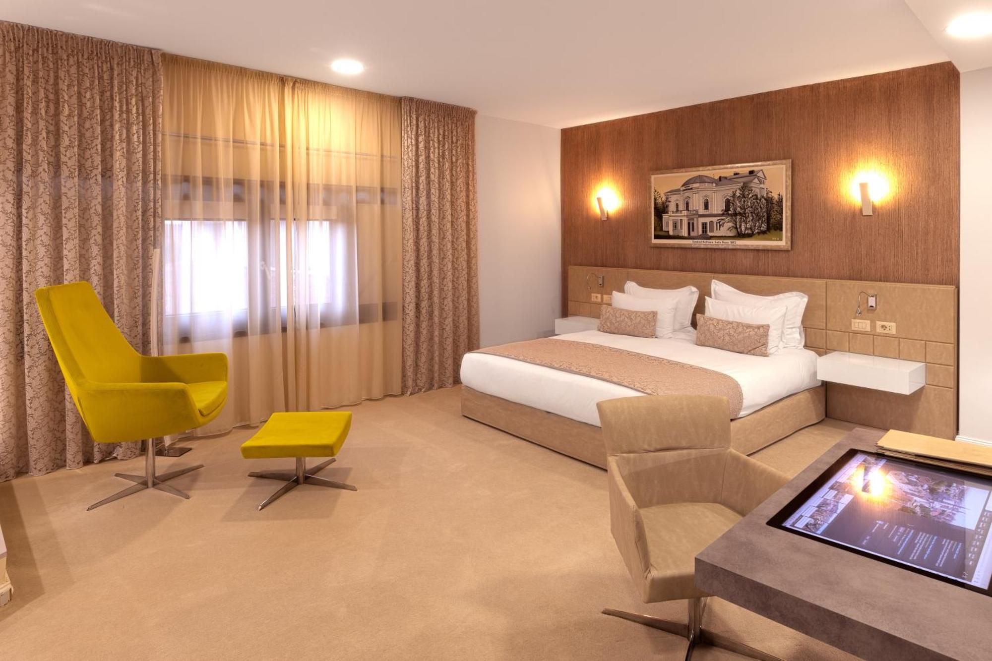 Hotel Vila Class Satu Mare Exterior foto